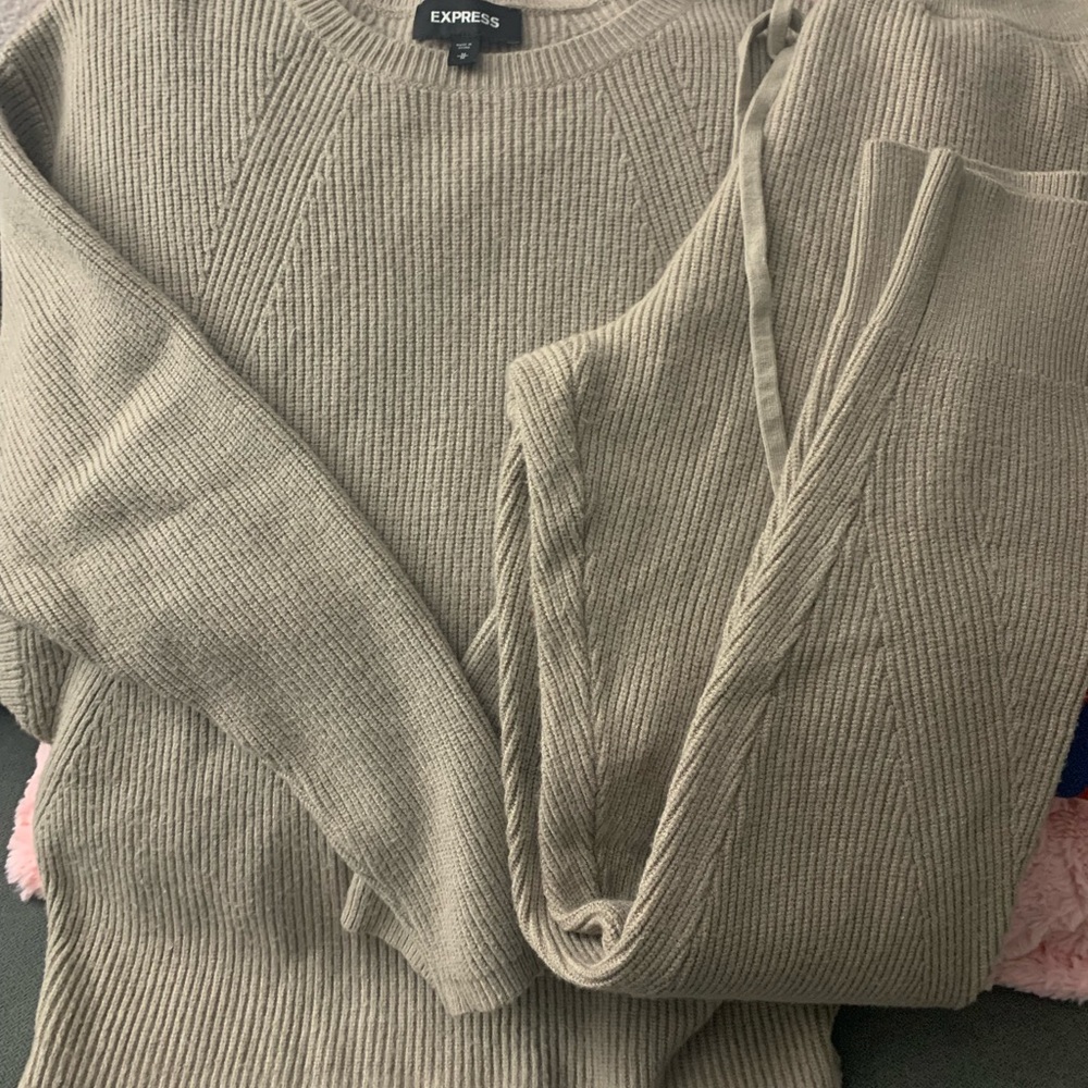 Express Ribbed Sweater Pair
